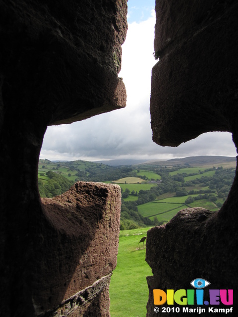 SX16127 View through arrow hole of Carreg Cennen Castle